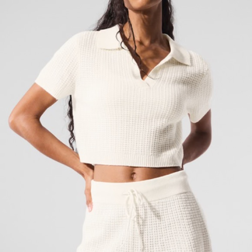 $248 ALO/Cashmere Plus Waffle Polo Tee excellent condition Xs can fit Xs/s